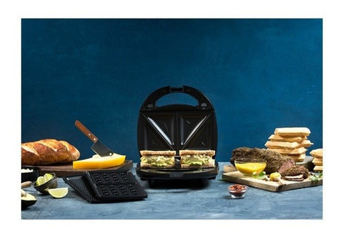 Sandwichera Ultracomb Sw 2801 3 En 1 Grill Waffles Sandwich Color Negro